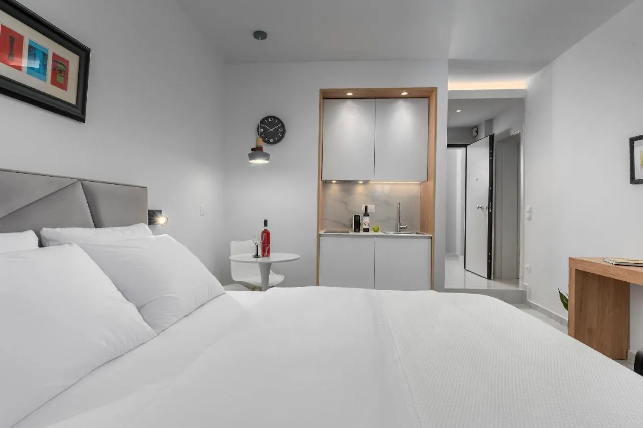 Διαμέρισμα Ιωκα Suites / The Urbitality Project Θεσσαλονίκη
